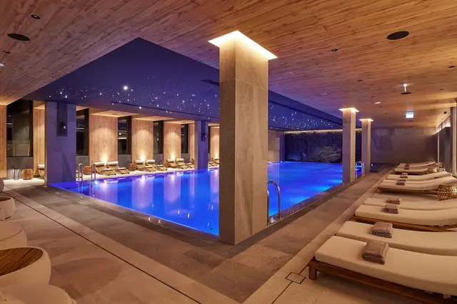 Birthday celebration ideas adults luxury pool party venue Belgrade VIP nightclub limousine service