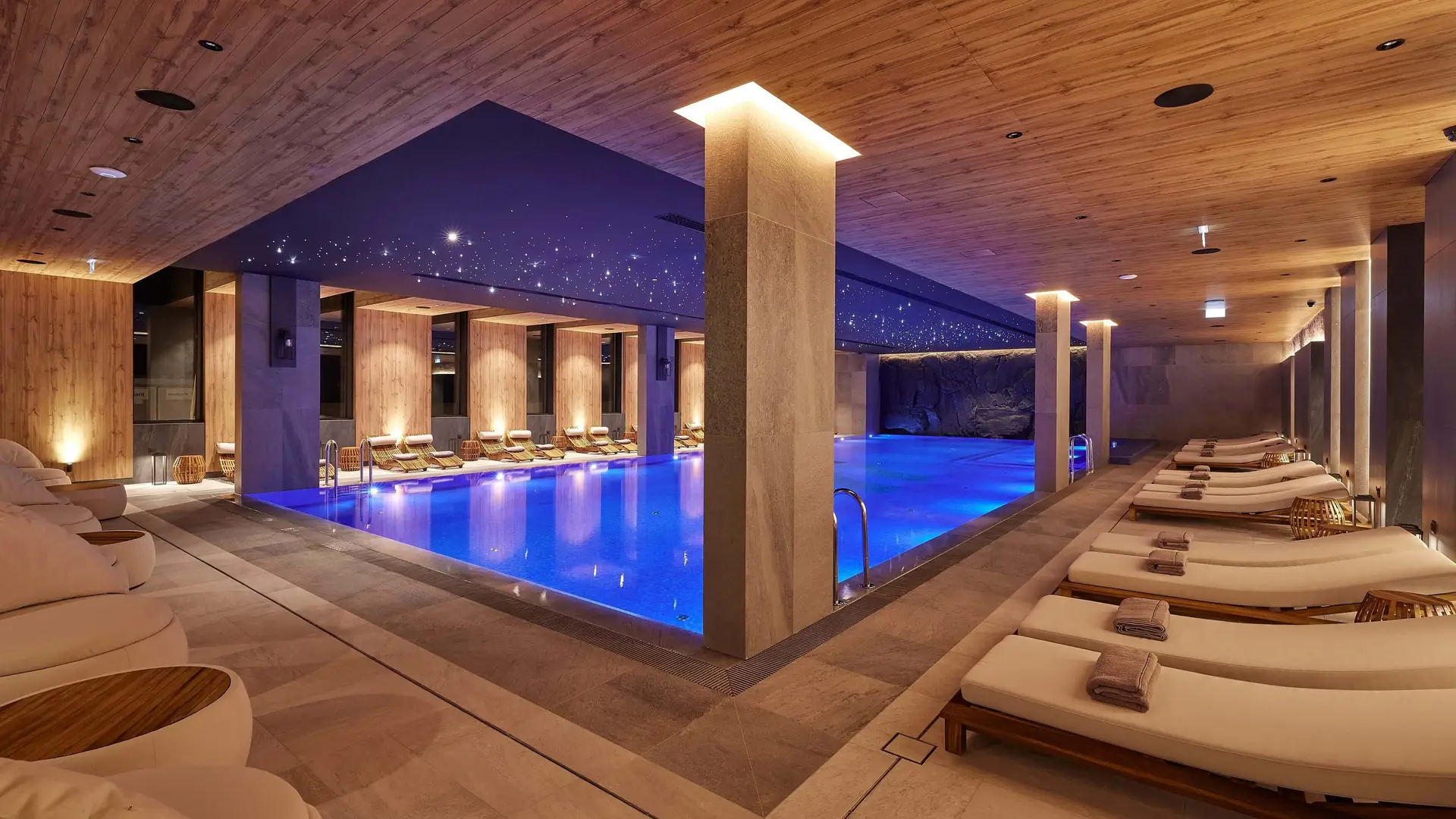 Birthday celebration ideas adults luxury pool party venue Belgrade VIP nightclub limousine service