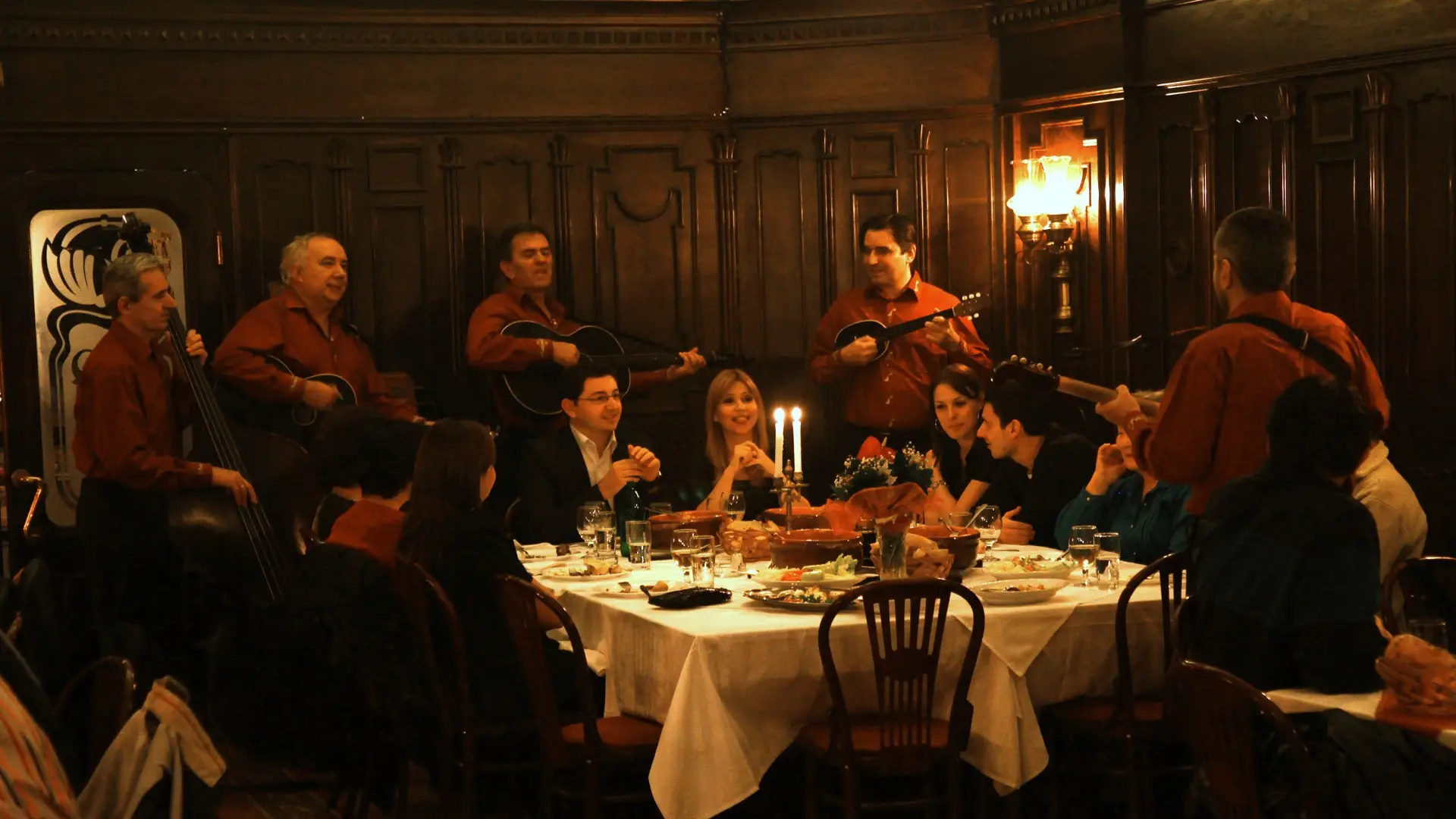 Best places in Belgrade nightlife Skadarlija bohemian quarter restaurants cafes evening scene
